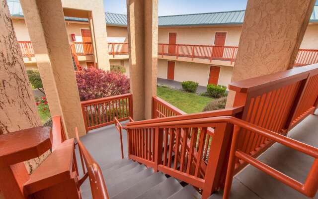 Quality Inn & Suites Crescent City Redwood Coast