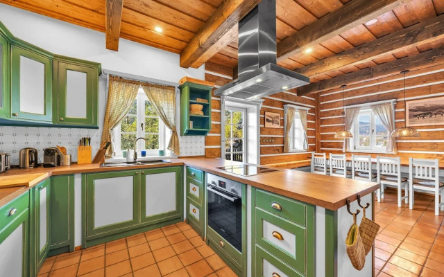 Villa Near Krkonose National Park