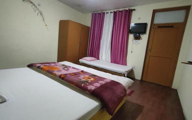 Manali top Inn & Cafe