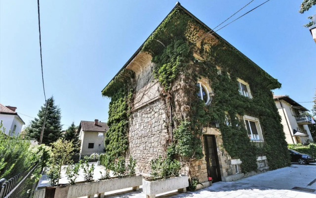Luxury Apartment Villa Černigoj