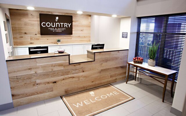 Country Inn & Suites by Radisson, Harrisburg West Mechanicsburg