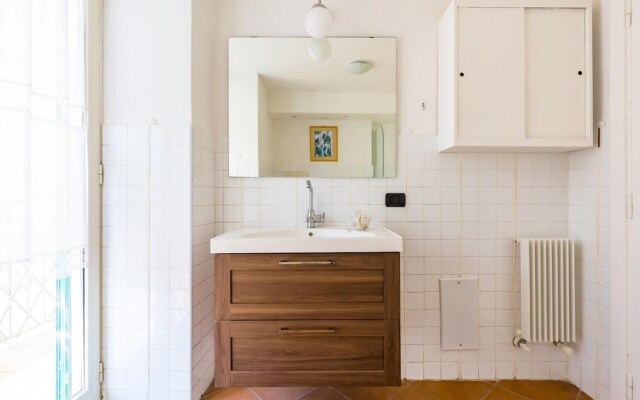 Portico 17 - Charming House Close Promenade