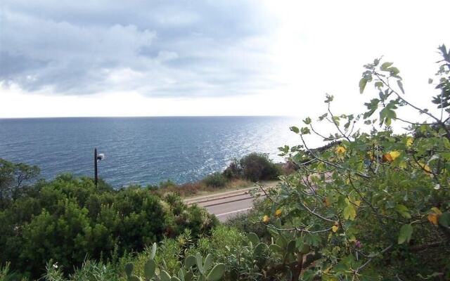 MINI-VILLA JEAN-DO - FRONT THE SEA Apartment 1