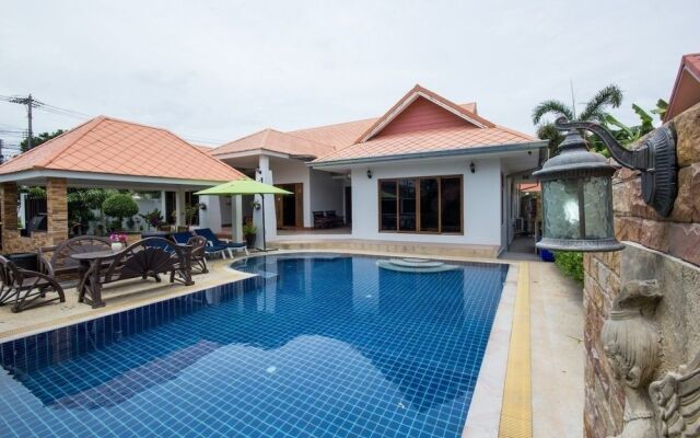 The Time Family 5 Bedroom Villa 92