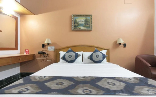 Hotel Raaj Bhaavan