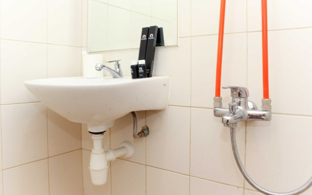 Homey And Cozy Studio At Riverview Jababeka Apartment