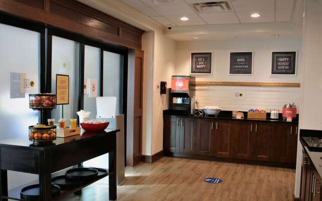 Hampton Inn & Suites Jacksonville - Beach Blvd/Mayo Clinic