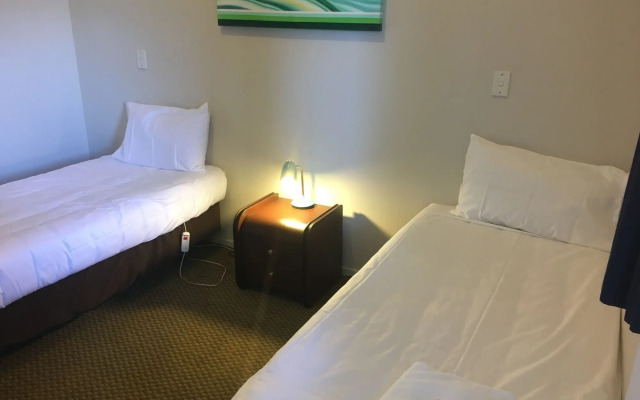 Motel On Carroll