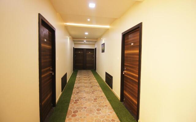 Hotel Vraj Inn