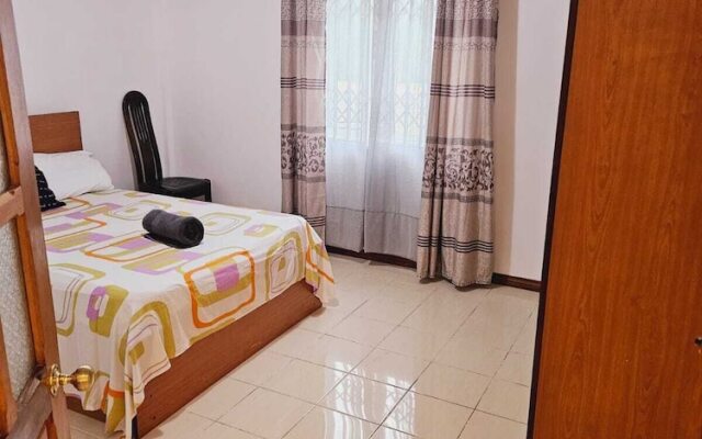 Captivating 3-bed Apartment in Flic en Flac