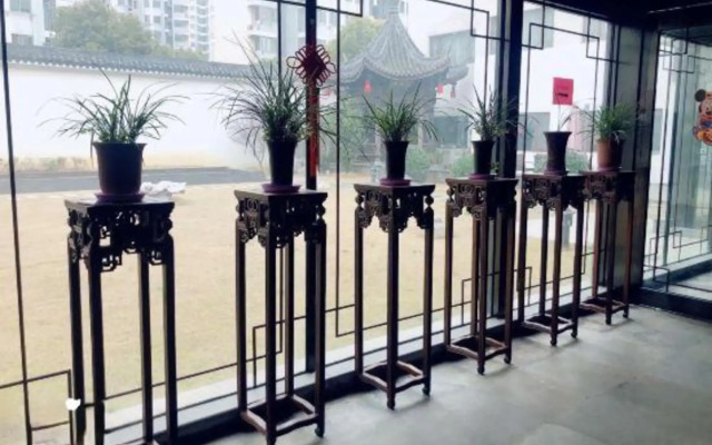 Qie Tieg Hotel