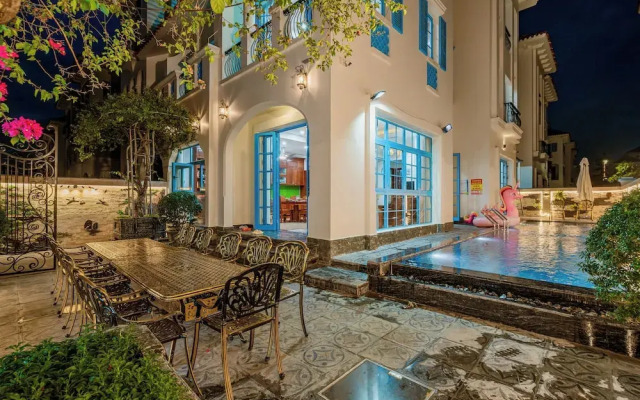 Phoenix Villas Sun Ha Long