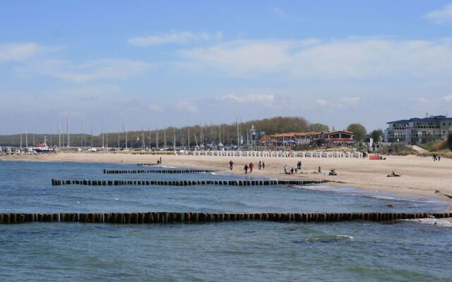 Charming Bungalow with Fenced Garden in Bastorf