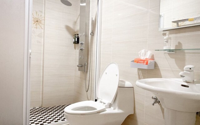 Eddie’s House Hostel