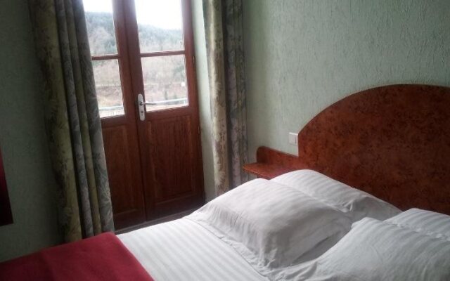 Hôtel Restaurant L'Ecrevisse