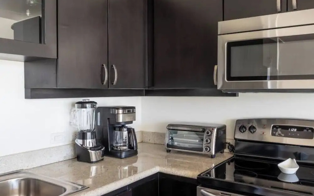 Find Peace at a Modern Ground Floor Condo