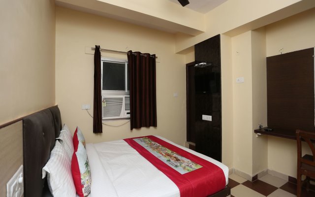 OYO 9926 Hotel Bharat INN