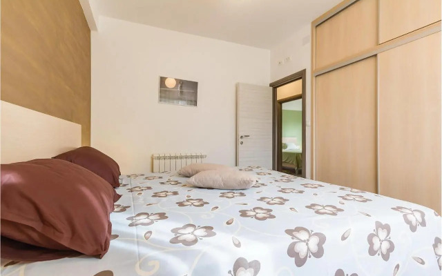 Three-Bedroom Apartment in Medulin