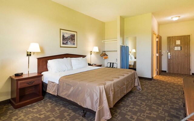 Quality Inn & Suites Schoharie near Howe Caverns