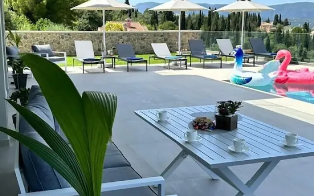 Villa Antonis