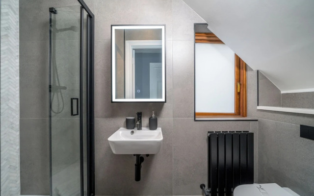 JOIVY Modern and elegant 2-bedrooms apt
