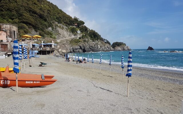 Fegina Deluxe 3 Bedrooms 3 Bathrooms