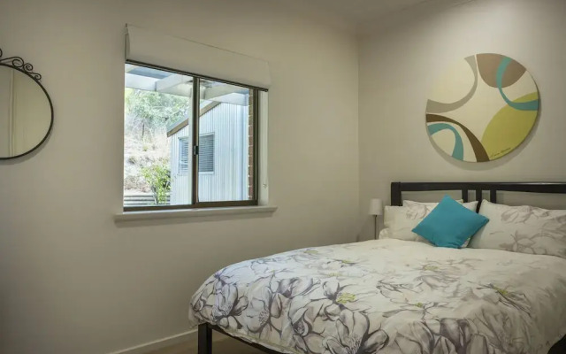 131 Your Vineyard Home in the heart of the Vale