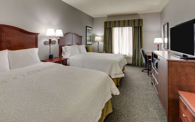 Hampton Inn & Suites Indianapolis-Airport