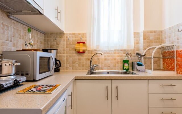 Charmy Petit 1 Bedroom Flat in Athens