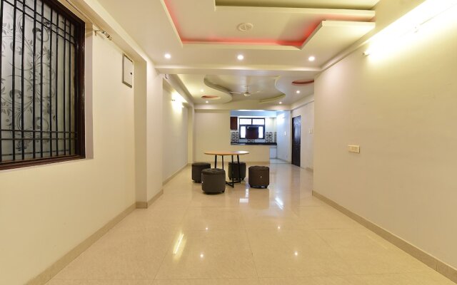 Fabhotel Rushank Palace