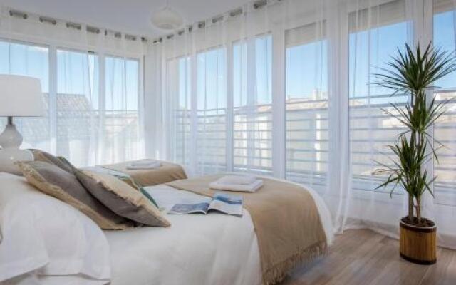 Genteel Home Isabel la Católica