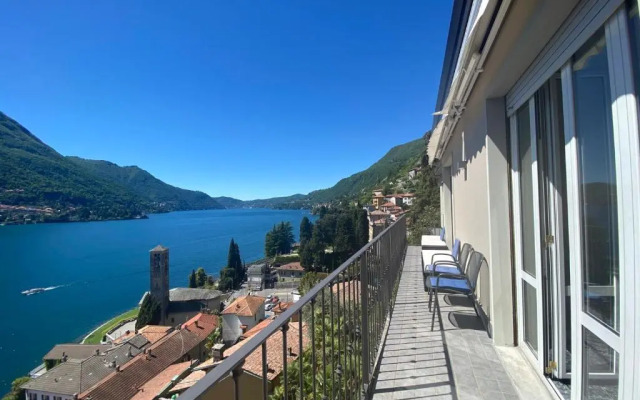 Large Apartment 200 m2 Fantastic View on Lake Como