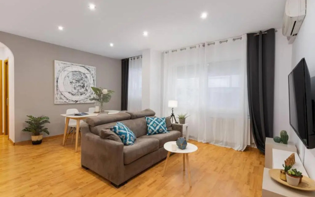 Lodging Apartments Villa de Gracia 2 bedroom cozy apartment