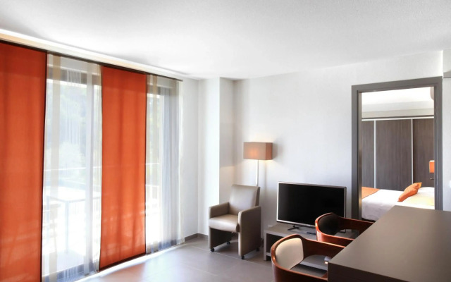 Hotel Seventeen