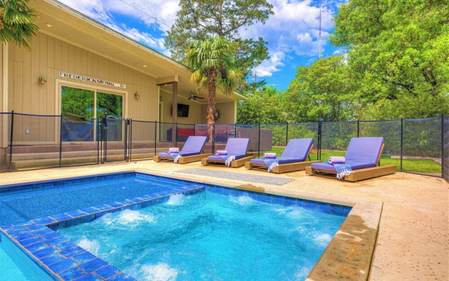 Luxury Home W/pool, Grill/bar, &movieroom