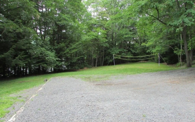 Our Golden Retreat 5 Bedroom House