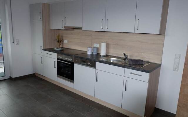 Meyerhoff No. 1 Modern Retreat