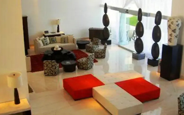 Peninsula 18-B Torre 2