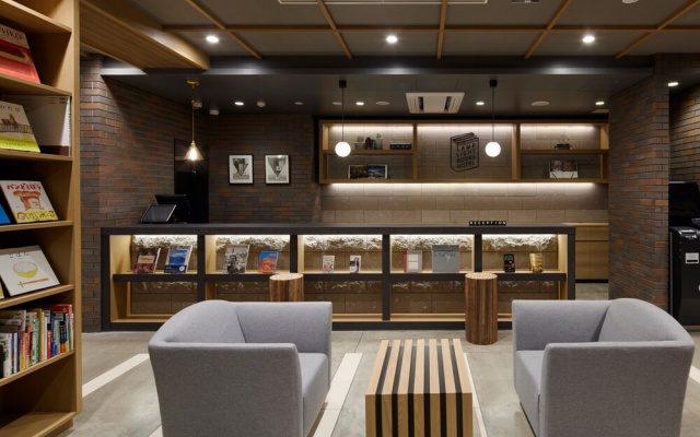 Lamp Light Books Hotel Sapporo