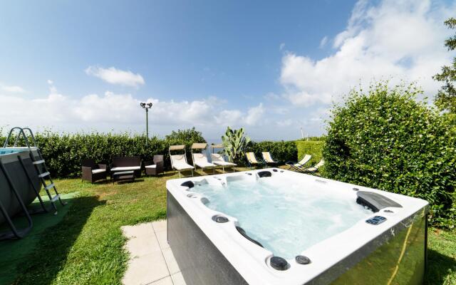 Villa Luisa Jacuzzi and Pool