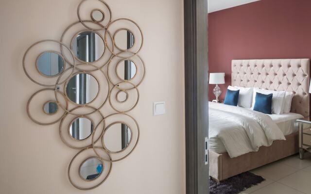 Luxury Staycation - Lofts East