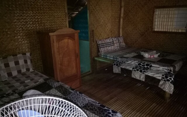 Stellbucks Huts