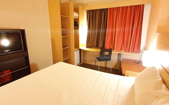 Ibis Manaus Distrito Industrial