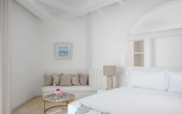 Anantara Santorini Abu Dhabi Retreat - Adults Only