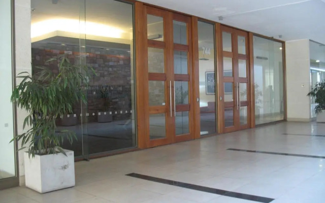 AMS Apartments Monjitas