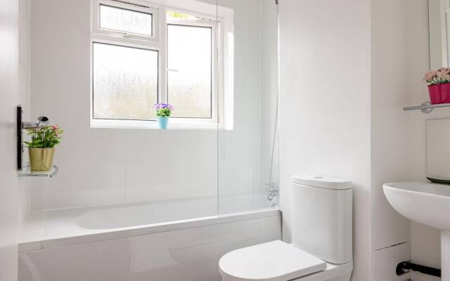 Beautiful 1 Bedroom Apartment With a Garden in Fulham