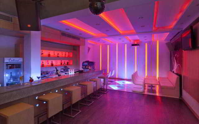 Hotel Hindusthan International
