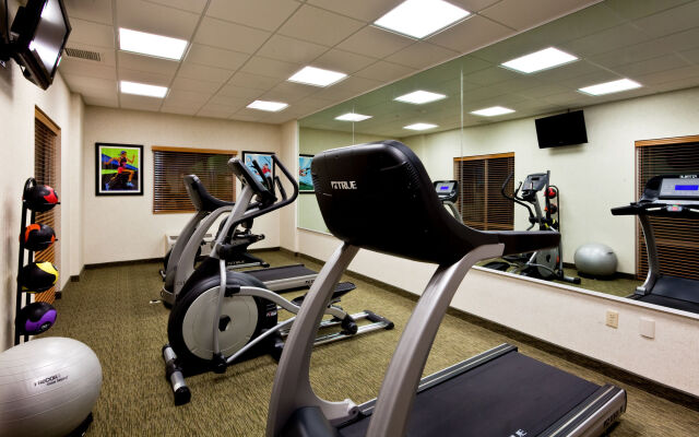 Holiday Inn Express & Suites Monterrey Aeropuerto by IHG