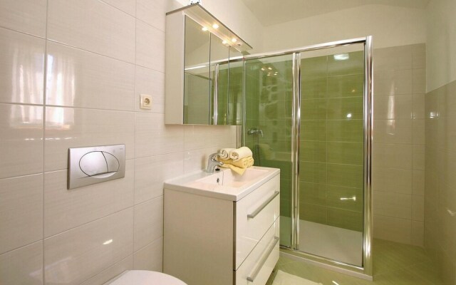 Awesome Home in Supetarska Draga With Wifi and 2 Bedrooms