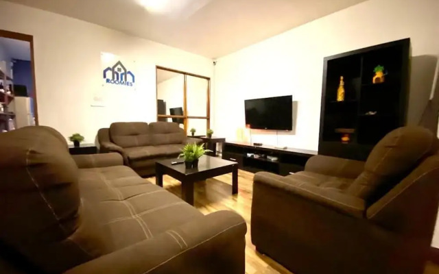 Roomies Hostel Condesa